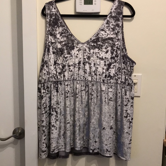 Torrid size 4 top - Picture 6 of 7